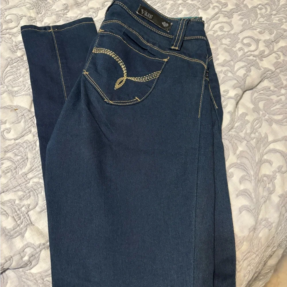 New - Picture 2 of 2